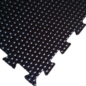 Interlock Bubble Top Stable Mat2
