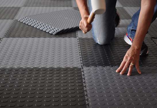 interlock rubber floor mat installation