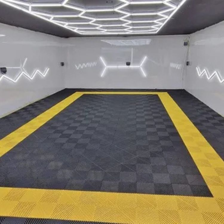 Non-slip rubber garage floor